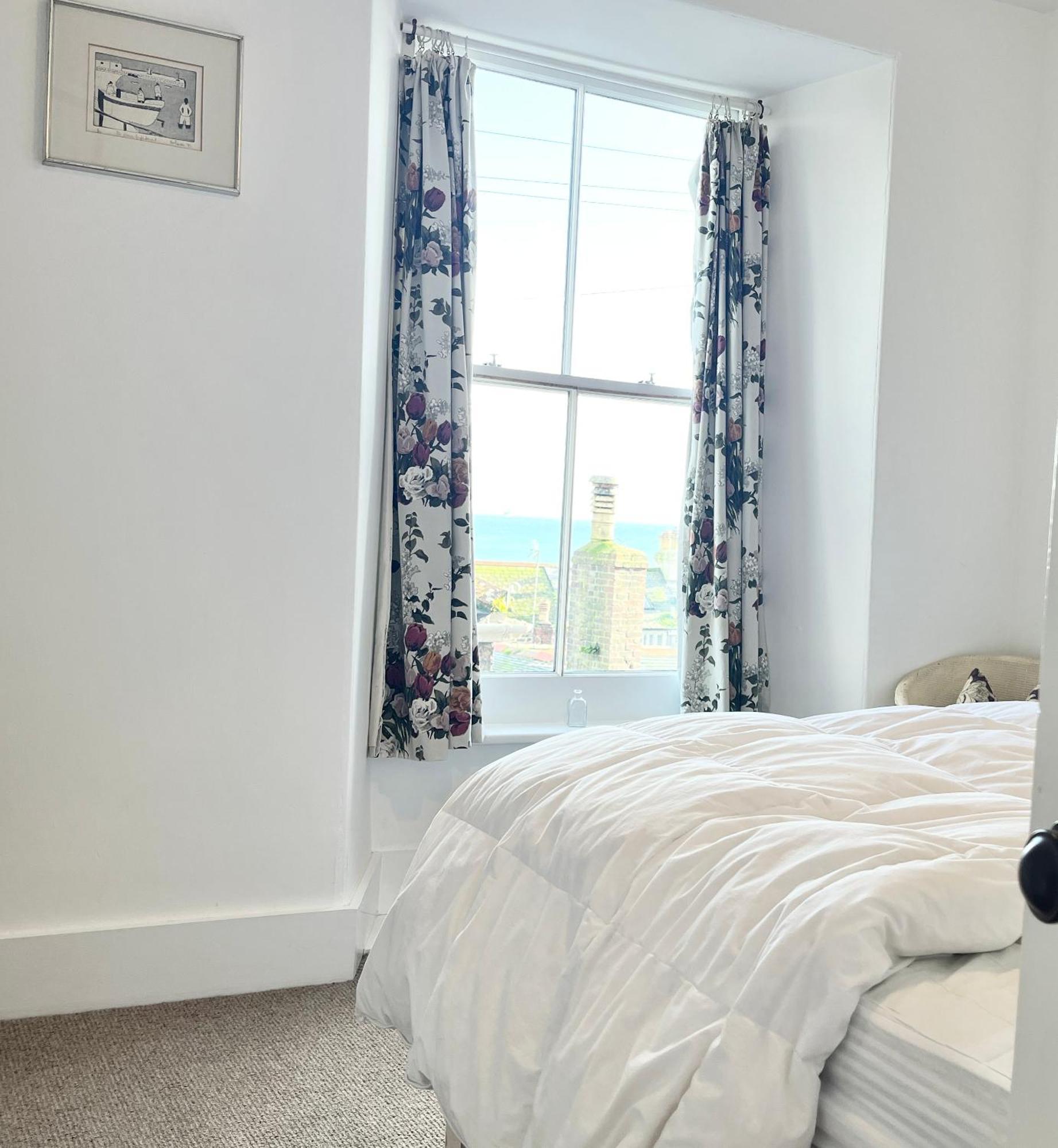 Janies Cottage~ Mousehole~Eclectic Interiors & Vintage Charm מראה חיצוני תמונה